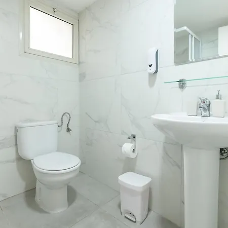 Stephanie Lejlighed Larnaca